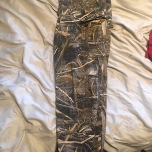 Men size medium camo hunting pants